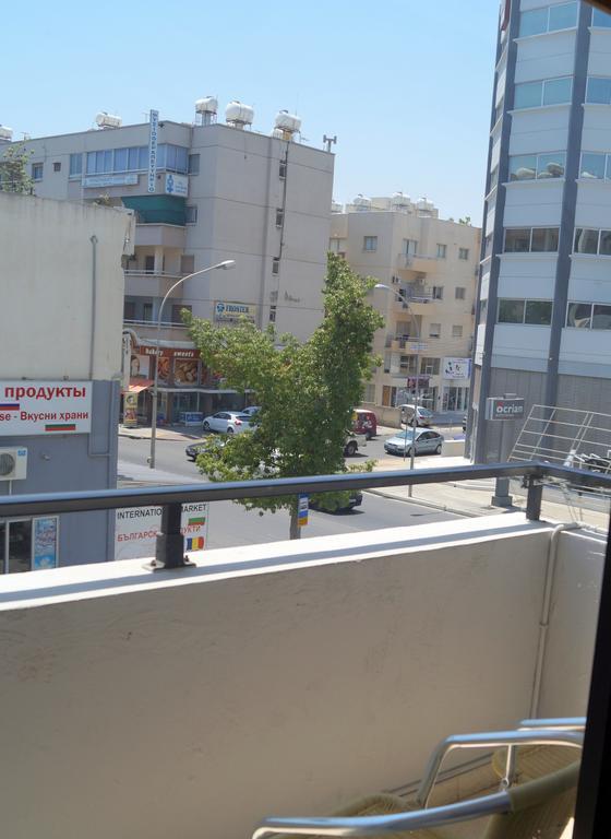 Destalo Court Larnaca Apartment מראה חיצוני תמונה